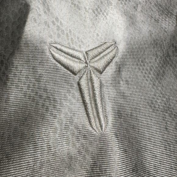 Nike Kobe Jersey Mens XL White Reversible NBA Basketball Mamba Forever FZ0934 - Picture 4 of 15